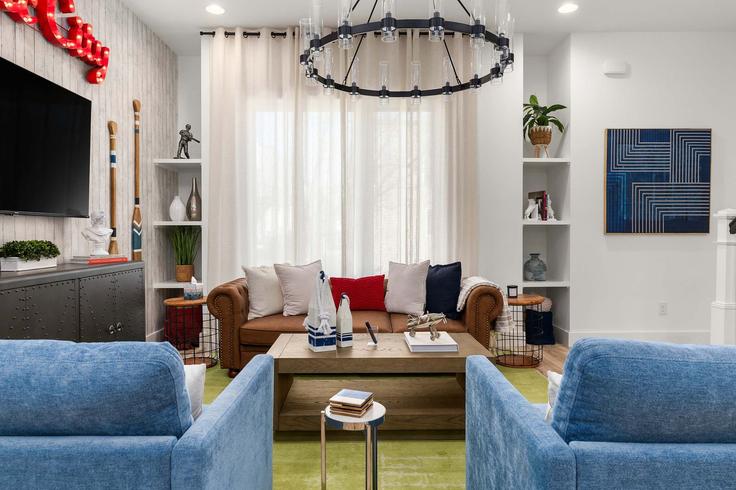 Nashville NashvilleのBuilding Spurgeon Avenue - epicbnb-llc - 1312338 - BNAのアパートメントにある、モダンな家具を備えたエレガントなデザインのリビングルーム Nashville NashvilleのBuilding Spurgeon Avenue - epicbnb-llc - 1312338 - BNAのアパートメントにある、モダンな家具を備えたエレガントなデザインのリビングルーム