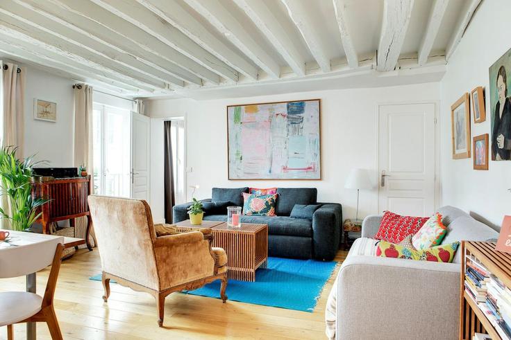 Elegante sala de estar con mobiliario moderno en un apartamento en Building Rue du Faubourg Saint-Antoine - europea-residences - 1320247 en 11th arrondissement, Paris