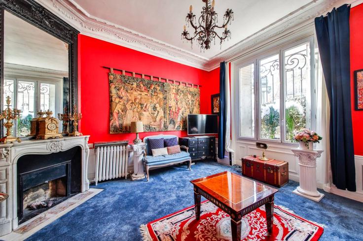 Salle de séjour élégante avec mobilier moderne dans un appartement à Building Avenue Kléber - evengestion - 1044822 - PAR à 16th arrondissement, Paris