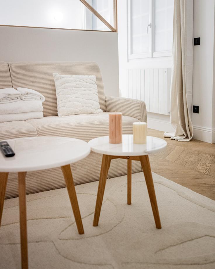 8th arrondissement, Paris에 위치한 Building Rue du Faubourg Saint-Honoré - evengestion - 1045067 - PAR 유닛의 세련된 인테리어가 돋보이는 거실