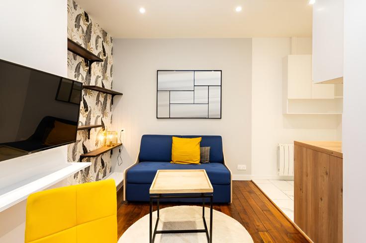 Paris 14th arrondissementのBuilding Rue Francis de Pressensé - evengestion - 1231193 - PARのアパートメントにある、モダンな家具を備えたエレガントなデザインのリビングルーム Paris 14th arrondissementのBuilding Rue Francis de Pressensé - evengestion - 1231193 - PARのアパートメントにある、モダンな家具を備えたエレガントなデザインのリビングルーム