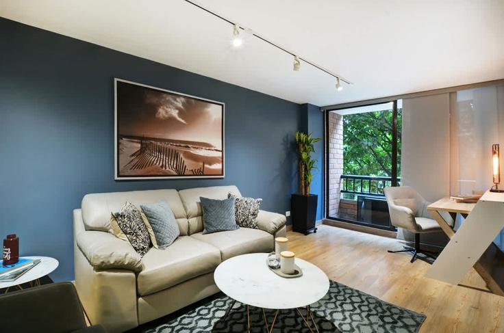 El Poblado, Medellín에 위치한 Building Carrera 32d - everyplace - 1471759 유닛의 세련된 인테리어가 돋보이는 거실