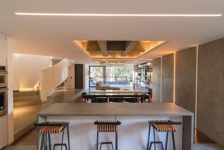 El Poblado, Medellín에 위치한 Building Calle 10d - everyplace - 1471392 유닛의 세련된 인테리어가 돋보이는 거실