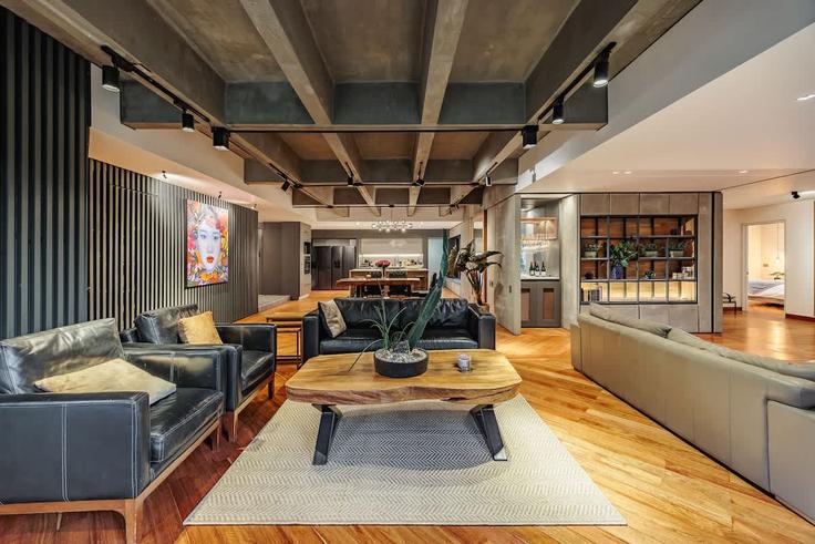 El Poblado, Medellín에 위치한 Building Calle 10d - everyplace - 1471379 유닛의 세련된 인테리어가 돋보이는 거실