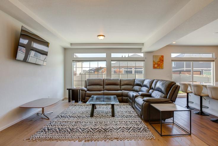 Aurora, Aurora에 위치한 Building North Rivera Court - evolve - 1385602 유닛의 세련된 인테리어가 돋보이는 거실