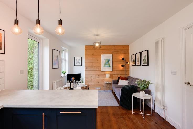 Building Summerleaze - fabaccommodation - 1629416 adresindeki bir dairede modern mobilyalarla zarif bir şekilde tasarlanmış oturma odası Bristol, Bristol Building Summerleaze - fabaccommodation - 1629416 adresindeki bir dairede modern mobilyalarla zarif bir şekilde tasarlanmış oturma odası Bristol, Bristol
