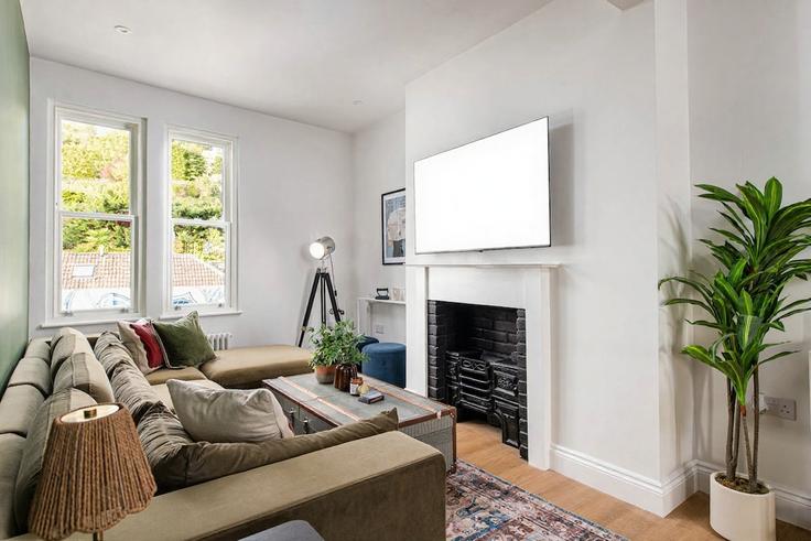Bristol, Bristol에 위치한 Building Hotwell Road - fabaccommodation - 1630820 유닛의 세련된 인테리어가 돋보이는 거실