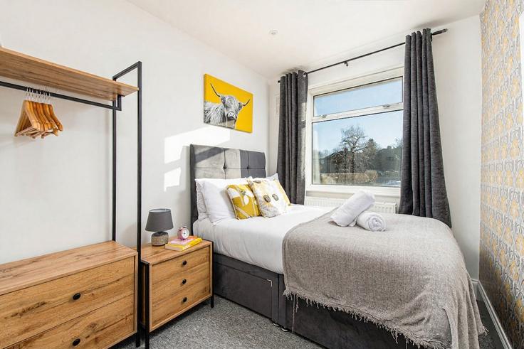 5 yatak odalı mobilyalı daire Southmead Road 1629421P , Bristol, Bristol, fotoğraf 1 5 yatak odalı mobilyalı daire Southmead Road 1629421P , Bristol, Bristol, fotoğraf 1