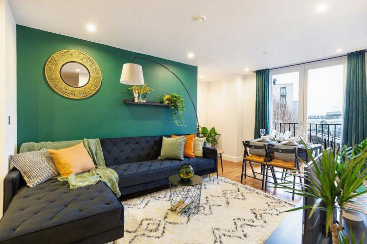 Castle, Cardiff에 위치한 Building The Hayes - fabaccommodation - 1629424 유닛의 세련된 인테리어가 돋보이는 거실