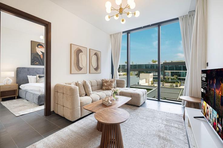Elegant gestaltetes Wohnzimmer mit moderner Einrichtung in einer Wohnung im Building Tariaq Bedon Esm - farwell-gervase - 1363977 in Nad Al Sheba, Dubai Elegant gestaltetes Wohnzimmer mit moderner Einrichtung in einer Wohnung im Building Tariaq Bedon Esm - farwell-gervase - 1363977 in Nad Al Sheba, Dubai