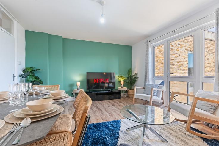 Salle de séjour élégante avec mobilier moderne dans un appartement à Building Duncan Terrace - find-your-dwelling - 1387523 à London Borough of Islington, London Salle de séjour élégante avec mobilier moderne dans un appartement à Building Duncan Terrace - find-your-dwelling - 1387523 à London Borough of Islington, London