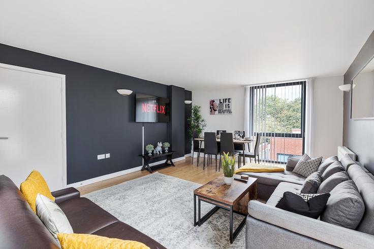 Elegante sala de estar con mobiliario moderno en un apartamento en Building Bayham Street - find-your-dwelling - 1511885 en London Borough of Camden, London Elegante sala de estar con mobiliario moderno en un apartamento en Building Bayham Street - find-your-dwelling - 1511885 en London Borough of Camden, London