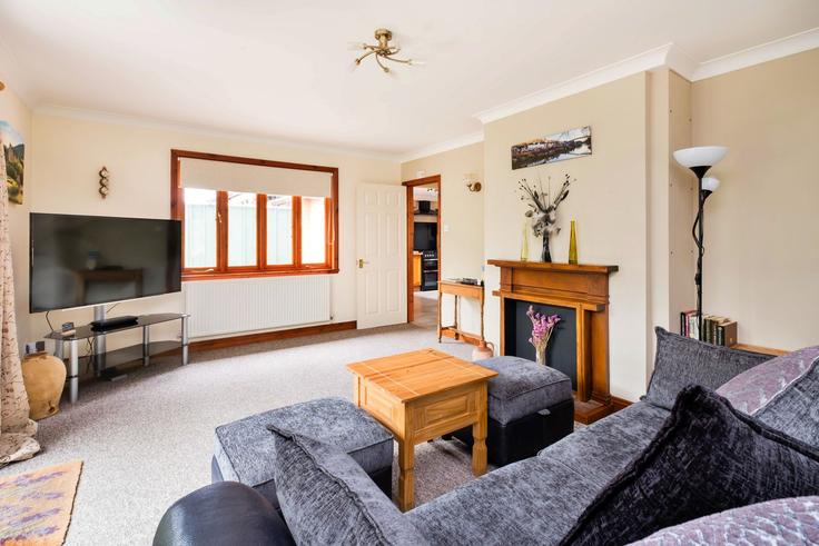 Elegante sala de estar con mobiliario moderno en un apartamento en Building Grove Drive - finest-retreats - 1329414 en Craven Arms, Craven Arms Elegante sala de estar con mobiliario moderno en un apartamento en Building Grove Drive - finest-retreats - 1329414 en Craven Arms, Craven Arms