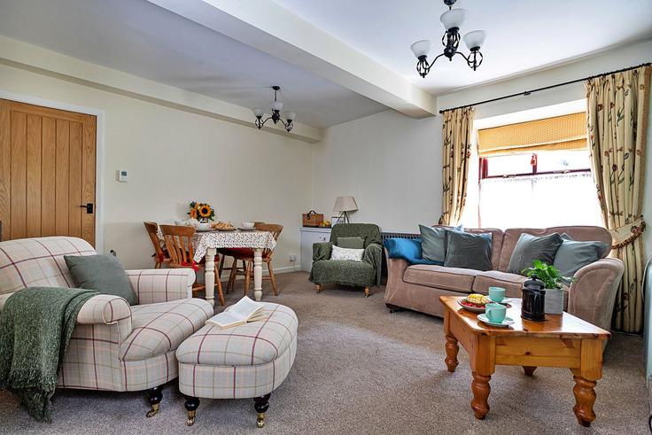 Elegante sala de estar con mobiliario moderno en un apartamento en Building Compston Street - finest-retreats - 1329732 en South Lakeland District, Ambleside Elegante sala de estar con mobiliario moderno en un apartamento en Building Compston Street - finest-retreats - 1329732 en South Lakeland District, Ambleside