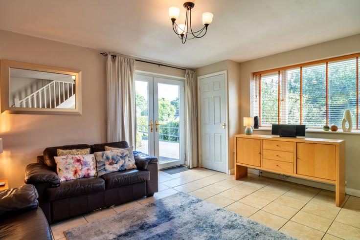Elegante sala de estar con mobiliario moderno en un apartamento en Building Forest Park - finest-retreats - 1329824 en Torridge District, Umberleigh