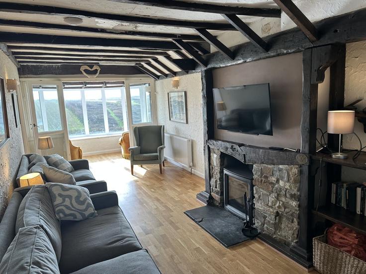 Salle de séjour élégante avec mobilier moderne dans un appartement à Building South West Coast Path - finest-retreats - 1330079 à Bude, Bude Salle de séjour élégante avec mobilier moderne dans un appartement à Building South West Coast Path - finest-retreats - 1330079 à Bude, Bude