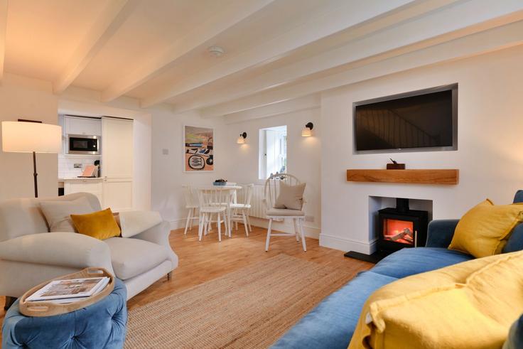 Elegant gestaltetes Wohnzimmer mit moderner Einrichtung in einer Wohnung im Building Baldhu Row - finest-retreats - 1467015 in Penzance, Penzance Elegant gestaltetes Wohnzimmer mit moderner Einrichtung in einer Wohnung im Building Baldhu Row - finest-retreats - 1467015 in Penzance, Penzance
