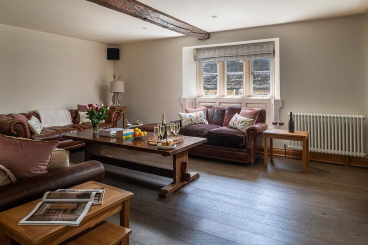 Elegante sala de estar con mobiliario moderno en un apartamento en Building Saint Mary's Street - finest-retreats - 1594687 en Stroud District, Stroud