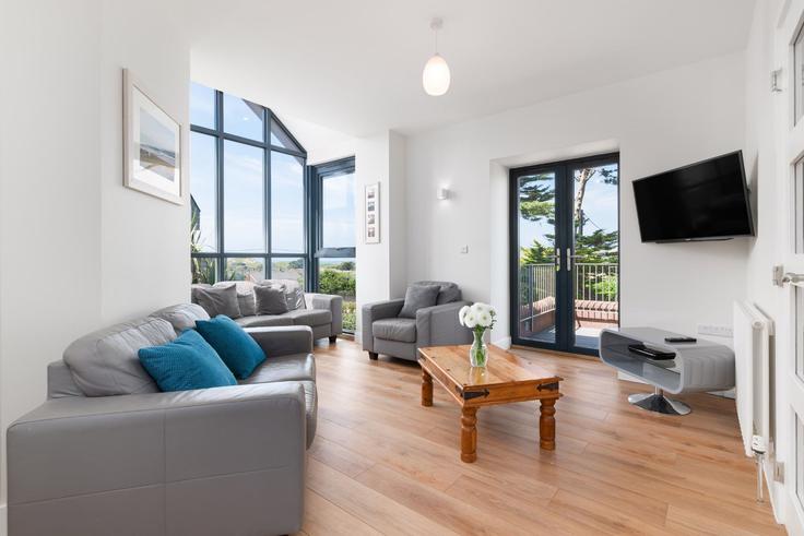 Braunton North Devon DistrictのBuilding Leadengate Close - finest-retreats - 1639909のアパートメントにある、モダンな家具を備えたエレガントなデザインのリビングルーム