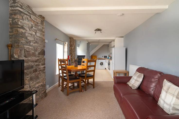 Building Lower Aylescott Cottages - finest-retreats - 1696479 adresindeki bir dairede modern mobilyalarla zarif bir şekilde tasarlanmış oturma odası North Devon District, Ilfracombe