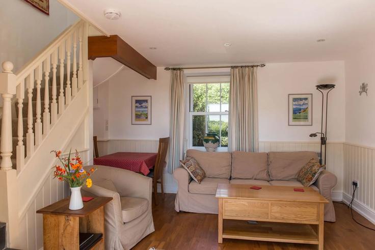 Bideford Torridge DistrictのBuilding Cheristow Farm Cottages - finest-retreats - 1696504のアパートメントにある、モダンな家具を備えたエレガントなデザインのリビングルーム Bideford Torridge DistrictのBuilding Cheristow Farm Cottages - finest-retreats - 1696504のアパートメントにある、モダンな家具を備えたエレガントなデザインのリビングルーム
