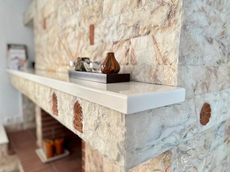 Sala de estar elegantemente projetada com móveis modernos em um apartamento no Building Pellis - firebird-europe-real-estate - 1252080 - ATH em South Athens, Athens Sala de estar elegantemente projetada com móveis modernos em um apartamento no Building Pellis - firebird-europe-real-estate - 1252080 - ATH em South Athens, Athens