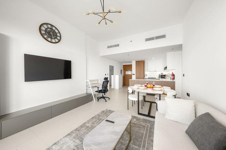 Sala de estar elegantemente projetada com móveis modernos em um apartamento no Building Yalayis Street/Jebel Ali-Al Hibab Road - first-class - 1336472 em Jebel Ali Village, Dubai Sala de estar elegantemente projetada com móveis modernos em um apartamento no Building Yalayis Street/Jebel Ali-Al Hibab Road - first-class - 1336472 em Jebel Ali Village, Dubai