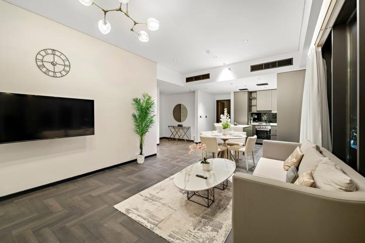 Elegantly designed living room with modern furnishings in an apartment at Building Tariaq Bedon Esm - first-class - 1336510 in Al Jadaf, Dubai