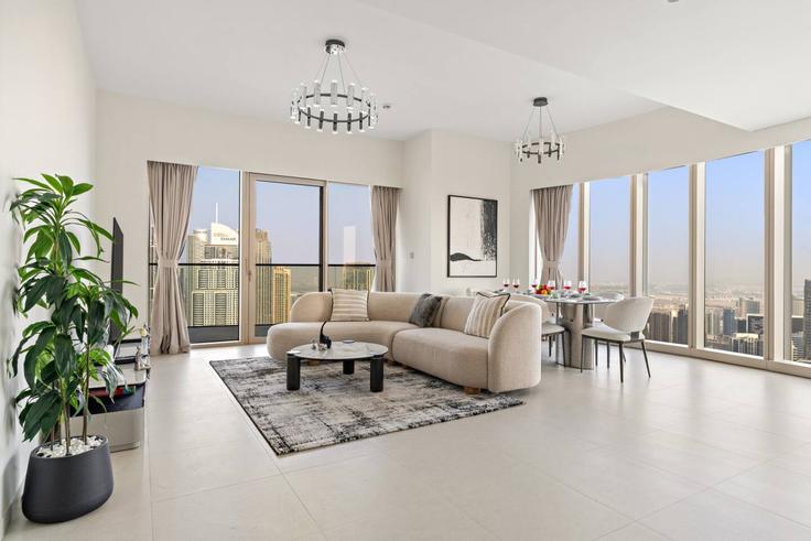 Sala de estar elegantemente projetada com móveis modernos em um apartamento no Building Tariaq Bedon Esm - first-class - 1336649 em Downtown Dubai, Dubai Sala de estar elegantemente projetada com móveis modernos em um apartamento no Building Tariaq Bedon Esm - first-class - 1336649 em Downtown Dubai, Dubai