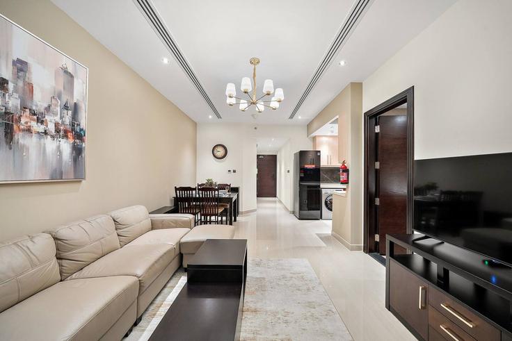 Dubai Downtown DubaiのBuilding Al Asayel Street - first-class - 1336691のアパートメントにある、モダンな家具を備えたエレガントなデザインのリビングルーム