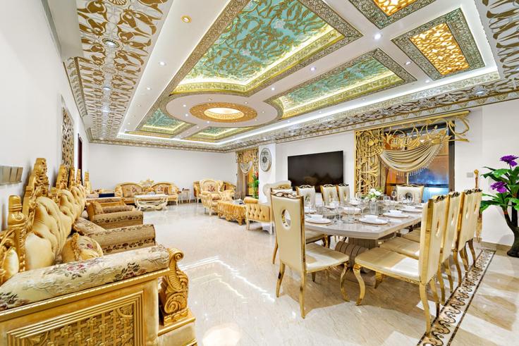 Elegant gestaltetes Wohnzimmer mit moderner Einrichtung in einer Wohnung im Building Al Mamsha Street - first-class - 1336702 in Dubai Marina, Dubai Elegant gestaltetes Wohnzimmer mit moderner Einrichtung in einer Wohnung im Building Al Mamsha Street - first-class - 1336702 in Dubai Marina, Dubai