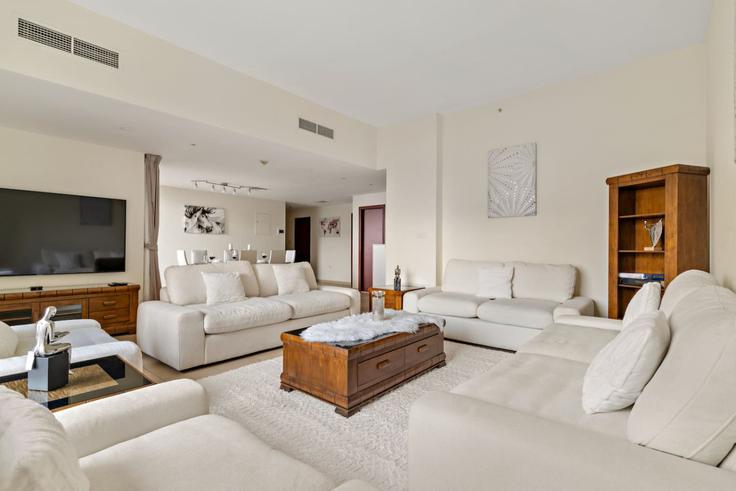 Dubai Marina, Dubai에 위치한 Building Al Mamsha Street - first-class - 1339771 유닛의 세련된 인테리어가 돋보이는 거실