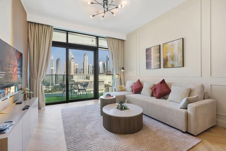 Salle de séjour élégante avec mobilier moderne dans un appartement à Building Unnamed Road - first-class - 1590445 à Marsa Dubai, Dubai