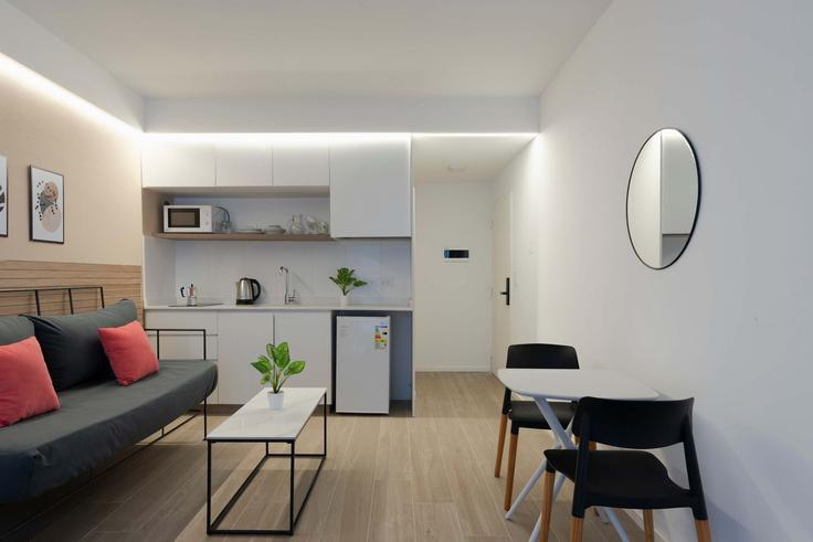 Salle de séjour élégante avec mobilier moderne dans un appartement à Building Gurruchaga - fliphaus - 1625652 à Buenos Aires, Buenos Aires Salle de séjour élégante avec mobilier moderne dans un appartement à Building Gurruchaga - fliphaus - 1625652 à Buenos Aires, Buenos Aires