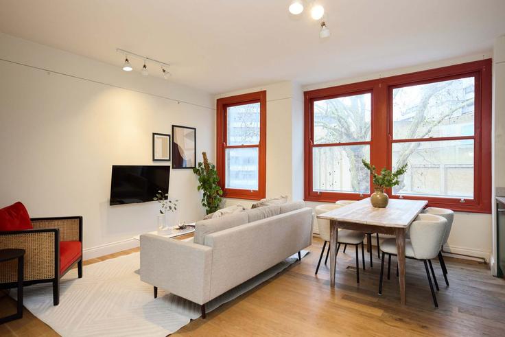 London Borough of Camden, London에 위치한 Building Fleet Road - flyp-homes-ltd - 1520517 유닛의 세련된 인테리어가 돋보이는 거실