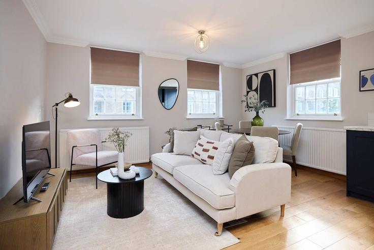 Elegantly designed living room with modern furnishings in an apartment at Building Theberton Street - flyp-homes-ltd - 1633969 in London Borough of Islington, London Elegantly designed living room with modern furnishings in an apartment at Building Theberton Street - flyp-homes-ltd - 1633969 in London Borough of Islington, London