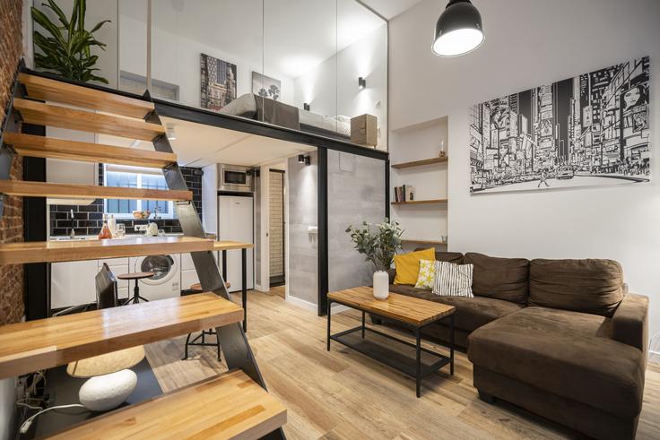 Elegantly designed living room with modern furnishings in an apartment at Building Calle de Lope de Rueda - for-you-rentals - 1264277 - MAD in Retiro, Madrid Elegantly designed living room with modern furnishings in an apartment at Building Calle de Lope de Rueda - for-you-rentals - 1264277 - MAD in Retiro, Madrid