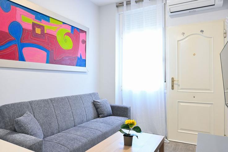 Elegantly designed living room with modern furnishings in an apartment at Building Calle de la Isla de Java - for-you-rentals - 1264382 - MAD in Valverde, Madrid Elegantly designed living room with modern furnishings in an apartment at Building Calle de la Isla de Java - for-you-rentals - 1264382 - MAD in Valverde, Madrid