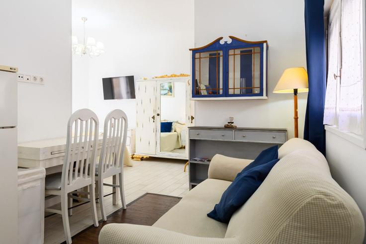 Carabanchel, Madrid에 위치한 Building Calle del Siglo Futuro - for-you-rentals - 1309760 - MAD 아파트의 세련된 인테리어가 돋보이는 거실