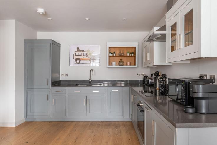 London Borough of Islington, London에 위치한 Building Eyre Street Hill - frankiesays - 1028568 - LON의 프리미엄 아파트에서 만나는 세련되고 기능적인 최고급 주방 London Borough of Islington, London에 위치한 Building Eyre Street Hill - frankiesays - 1028568 - LON의 프리미엄 아파트에서 만나는 세련되고 기능적인 최고급 주방