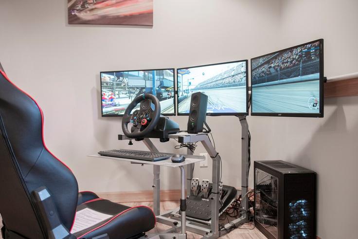 Joliet JolietのBuilding Oak Ridge Lane - freestand-home-solutions - 1285100 - CHIのアパートメントにある、モダンな家具を備えたエレガントなデザインのリビングルーム