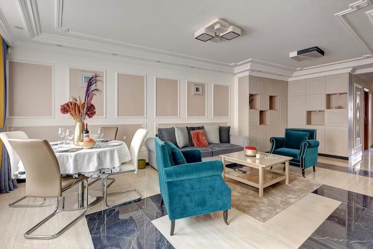 Sala de estar elegantemente projetada com móveis modernos em um apartamento no Building Rue de Belleville - full-concierge - 1390921 em 20th arrondissement of Paris, Paris