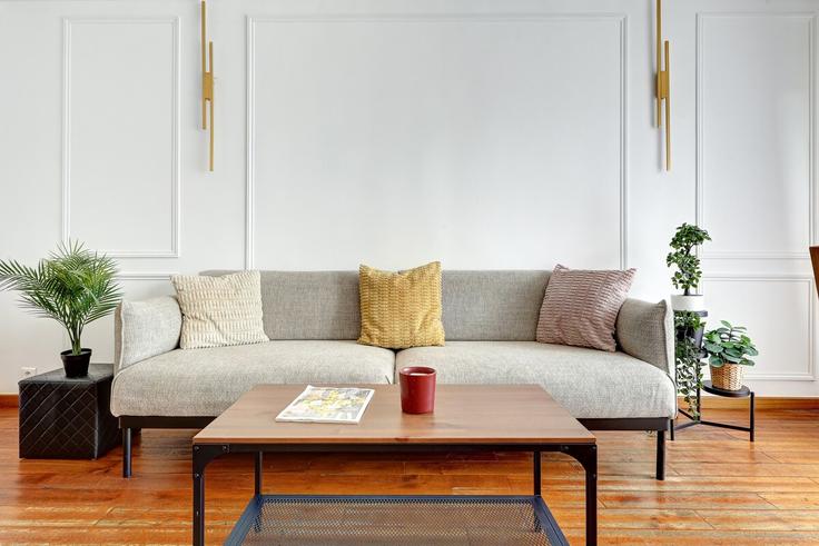 Elegant gestaltetes Wohnzimmer mit moderner Einrichtung in einer Wohnung im Building Rue Curial - full-concierge - 1285684 - PAR in 19th arrondissement, Paris Elegant gestaltetes Wohnzimmer mit moderner Einrichtung in einer Wohnung im Building Rue Curial - full-concierge - 1285684 - PAR in 19th arrondissement, Paris