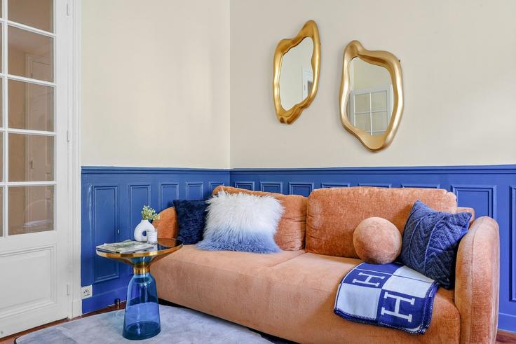 Salle de séjour élégante avec mobilier moderne dans un appartement à Building Rue de la Convention - full-concierge - 1586408 à 15th arrondissement, Paris Salle de séjour élégante avec mobilier moderne dans un appartement à Building Rue de la Convention - full-concierge - 1586408 à 15th arrondissement, Paris