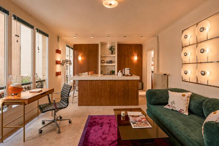 Elegant gestaltetes Wohnzimmer mit moderner Einrichtung in einer Wohnung im Building Rue de la Victoire - full-concierge - 1599366 in 9th arrondissement, Paris Elegant gestaltetes Wohnzimmer mit moderner Einrichtung in einer Wohnung im Building Rue de la Victoire - full-concierge - 1599366 in 9th arrondissement, Paris