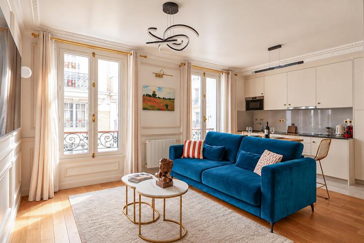 16th arrondissement, Paris에 위치한 Building Rue le Marois - full-concierge - 1644058 유닛의 세련된 인테리어가 돋보이는 거실 16th arrondissement, Paris에 위치한 Building Rue le Marois - full-concierge - 1644058 유닛의 세련된 인테리어가 돋보이는 거실