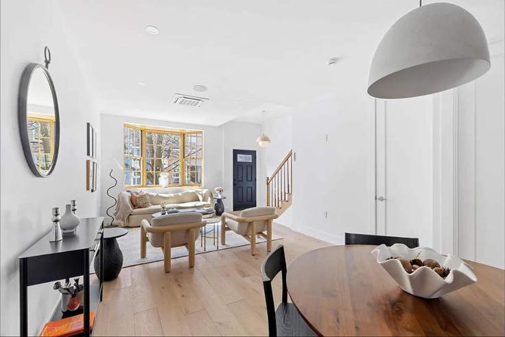 3 quarto mobiliado em apartamentos em Hausman Street 1299052P, Brooklyn, New York, foto 1