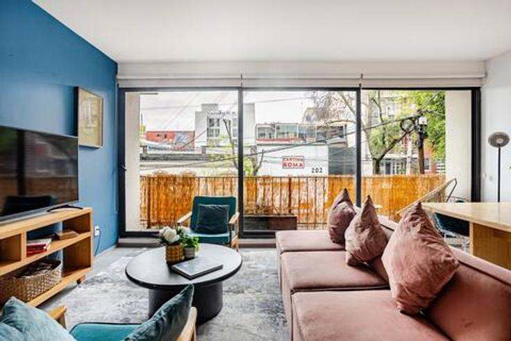 Mexico City Mexico CityのBuilding Eje 2 Sur - furnishedclub-guesty - 1297352 - MEXのアパートメントにある、モダンな家具を備えたエレガントなデザインのリビングルーム Mexico City Mexico CityのBuilding Eje 2 Sur - furnishedclub-guesty - 1297352 - MEXのアパートメントにある、モダンな家具を備えたエレガントなデザインのリビングルーム