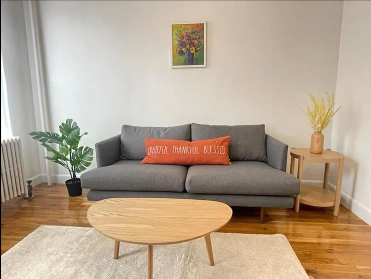 New York ManhattanのBuilding East 60th Street - furnishedhabitat - 1328954のアパートメントにある、モダンな家具を備えたエレガントなデザインのリビングルーム New York ManhattanのBuilding East 60th Street - furnishedhabitat - 1328954のアパートメントにある、モダンな家具を備えたエレガントなデザインのリビングルーム