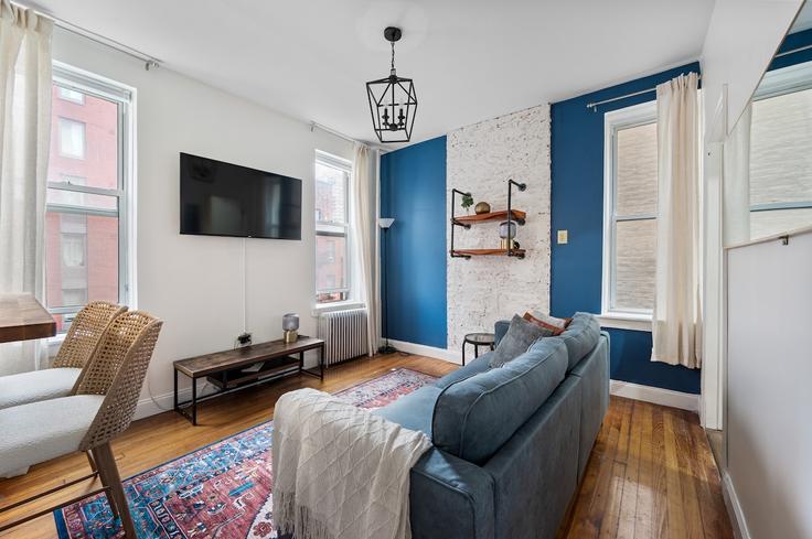 Manhattan, New York에 위치한 Building East 91st Street - furnishedhabitat - 1323912 유닛의 세련된 인테리어가 돋보이는 거실